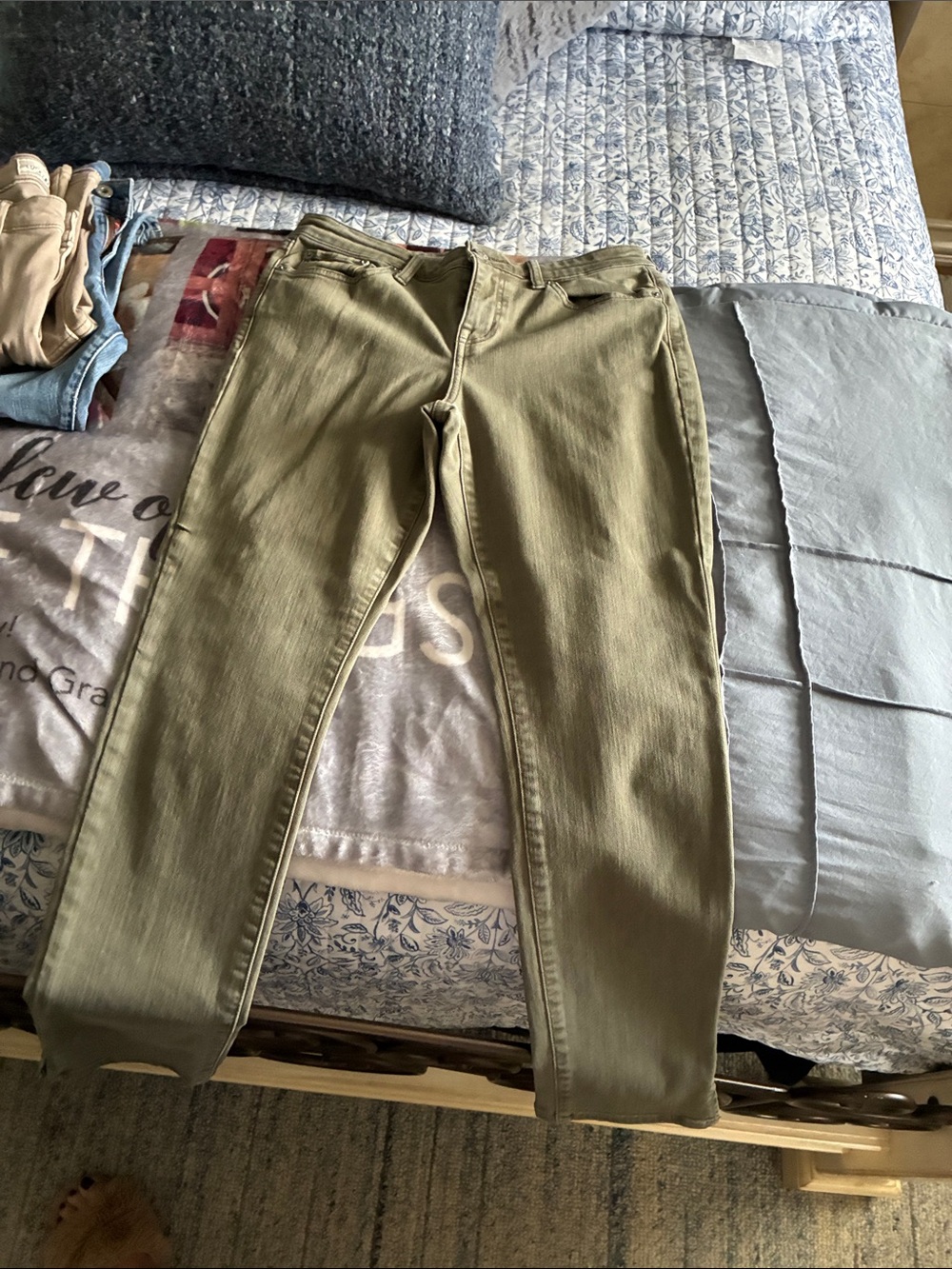 Lucky Brand Olive Cropped Ankle Jeans